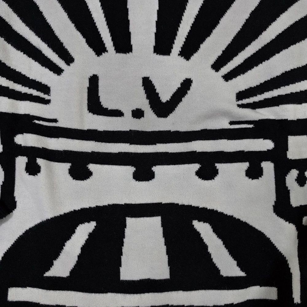 Louis Vuitton Black and White Sweater - Picture 3 of 8